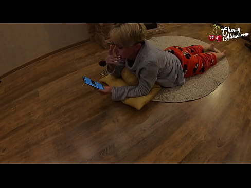 ❤️ La rossa boja xucla una polla enorme xucla i rebota sobre ella - Sexe anal ❌ Porno al ca.hentaiser.ru ️❤